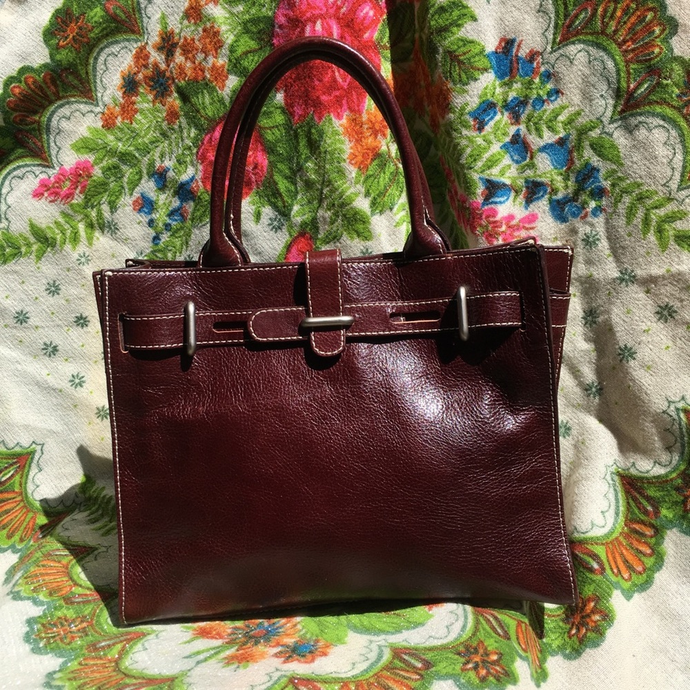 Latico messenger style 👜 handbag EUC